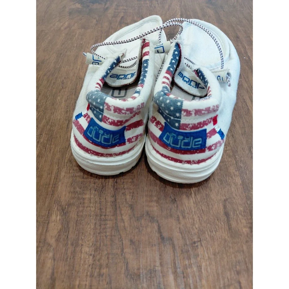 Hey Dude Wally Off White Patriotic Men's Size 8 Loafers Shoes